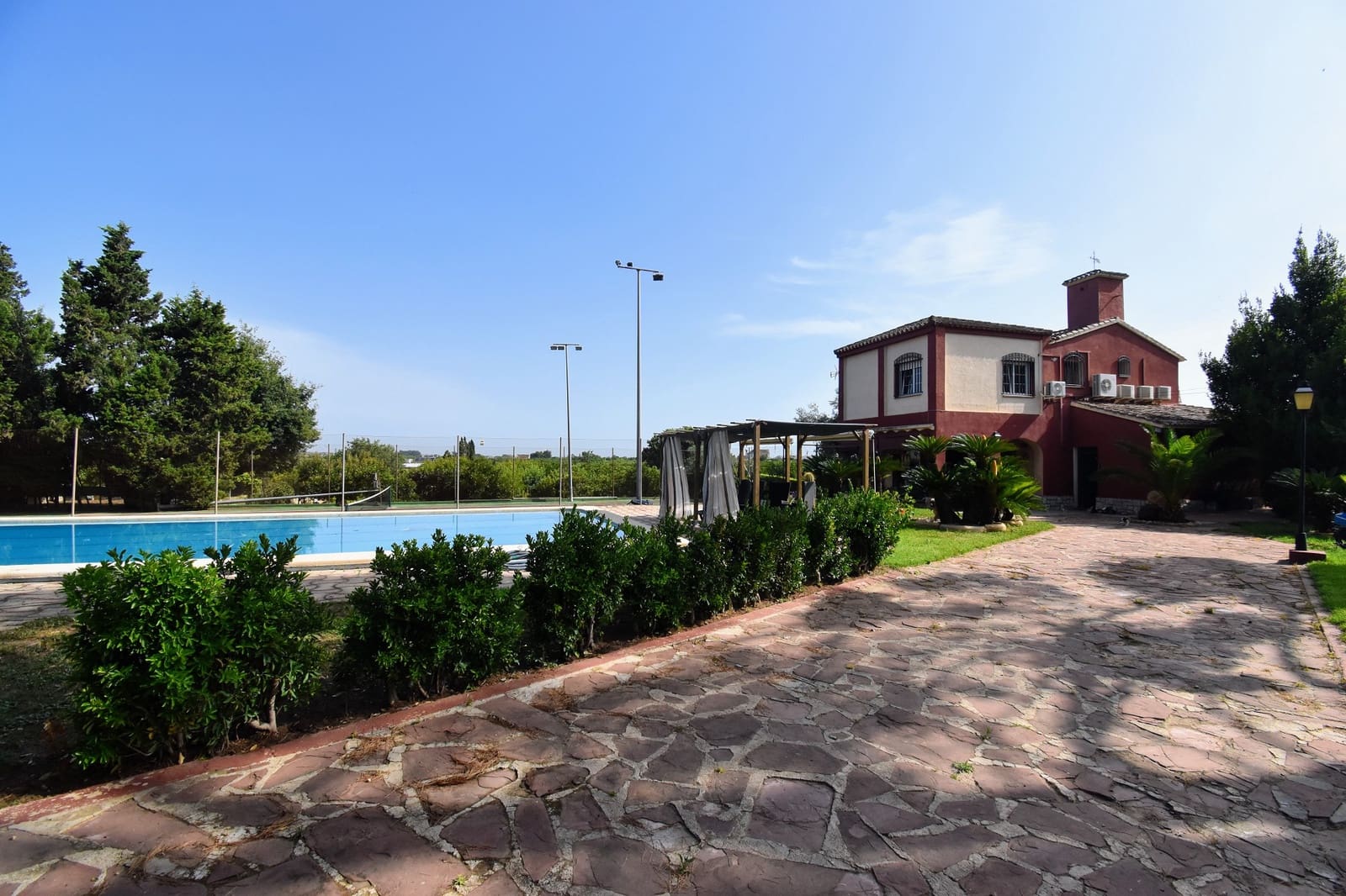 5 soveværelse Villa til salg i Alzira med swimmingpool - € 400.000 (Ref: 7652780)
