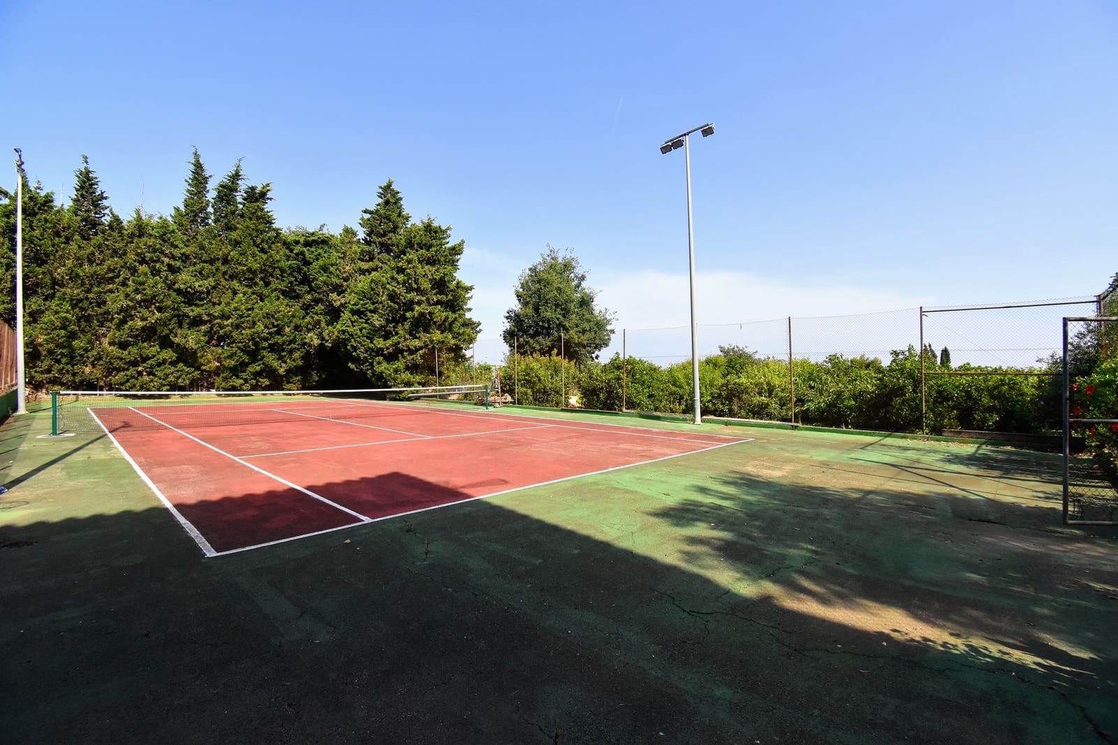 5 soveværelse Villa til salg i Alzira med swimmingpool - € 400.000 (Ref: 7652780)