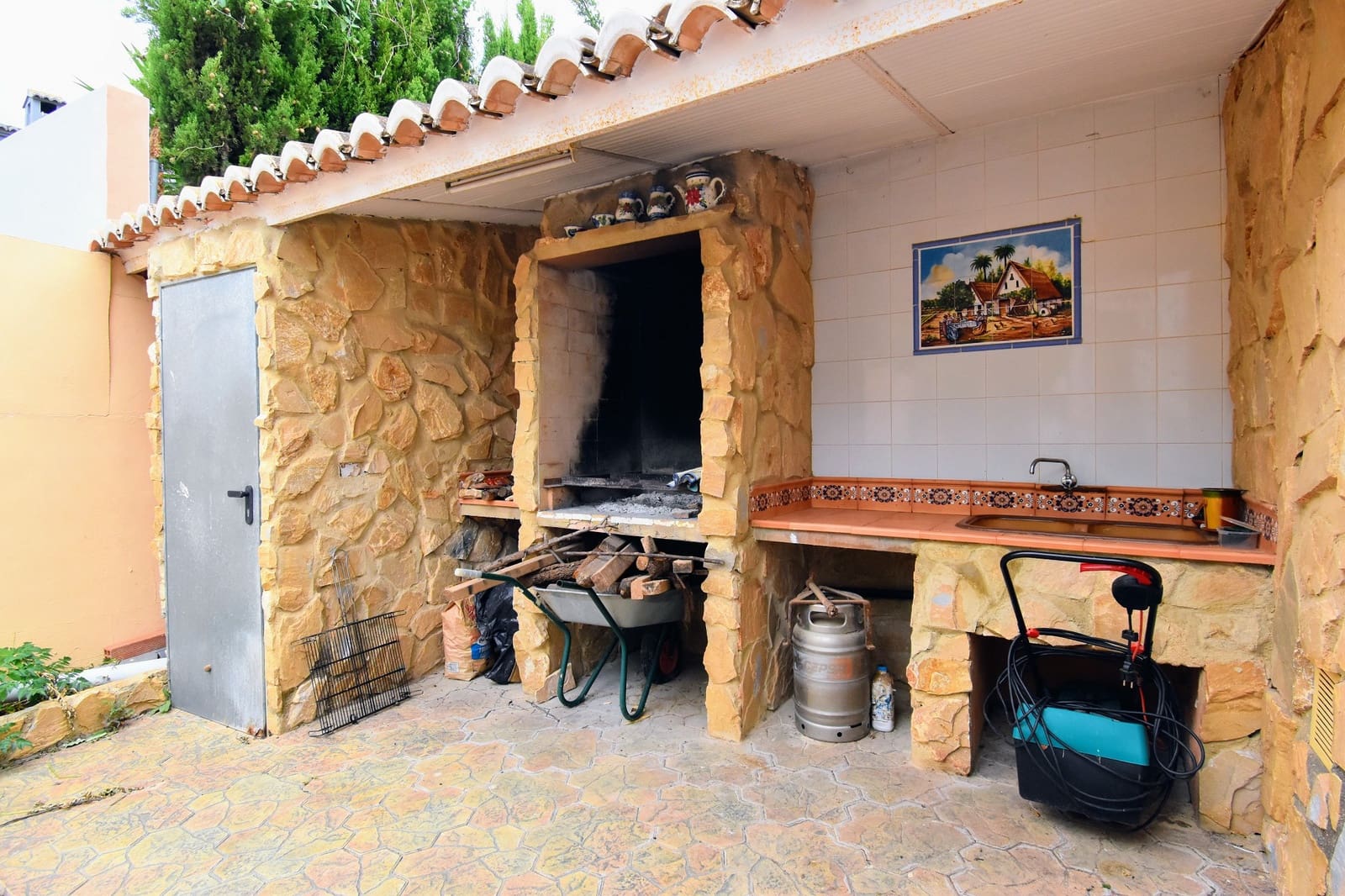 4 makuuhuone Huvila myytävänä paikassa Montserrat mukana uima-altaan - 290 000 € (Ref: 7677231)