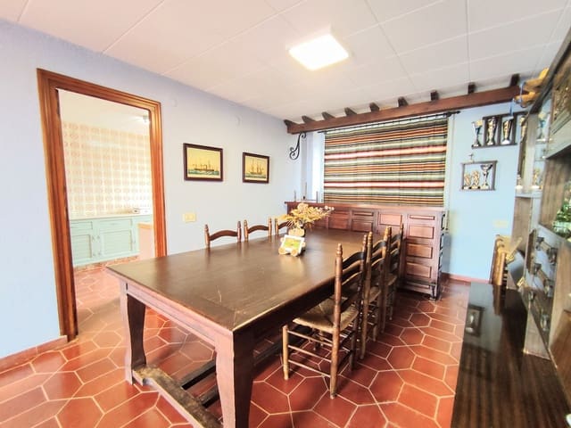 5 soveværelse Villa til salg i Alzira med swimmingpool - € 500.000 (Ref: 7993760)