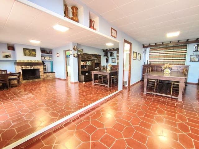 5 soveværelse Villa til salg i Alzira med swimmingpool - € 500.000 (Ref: 7993760)