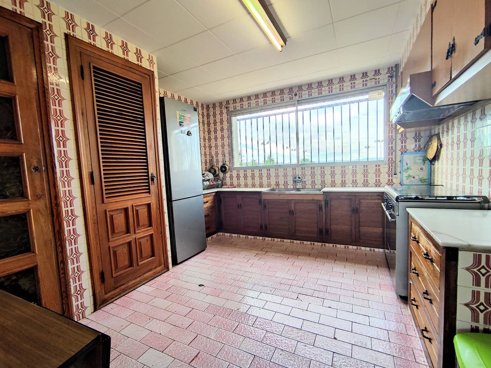 5 soveværelse Villa til salg i Alzira med swimmingpool - € 500.000 (Ref: 7993760)