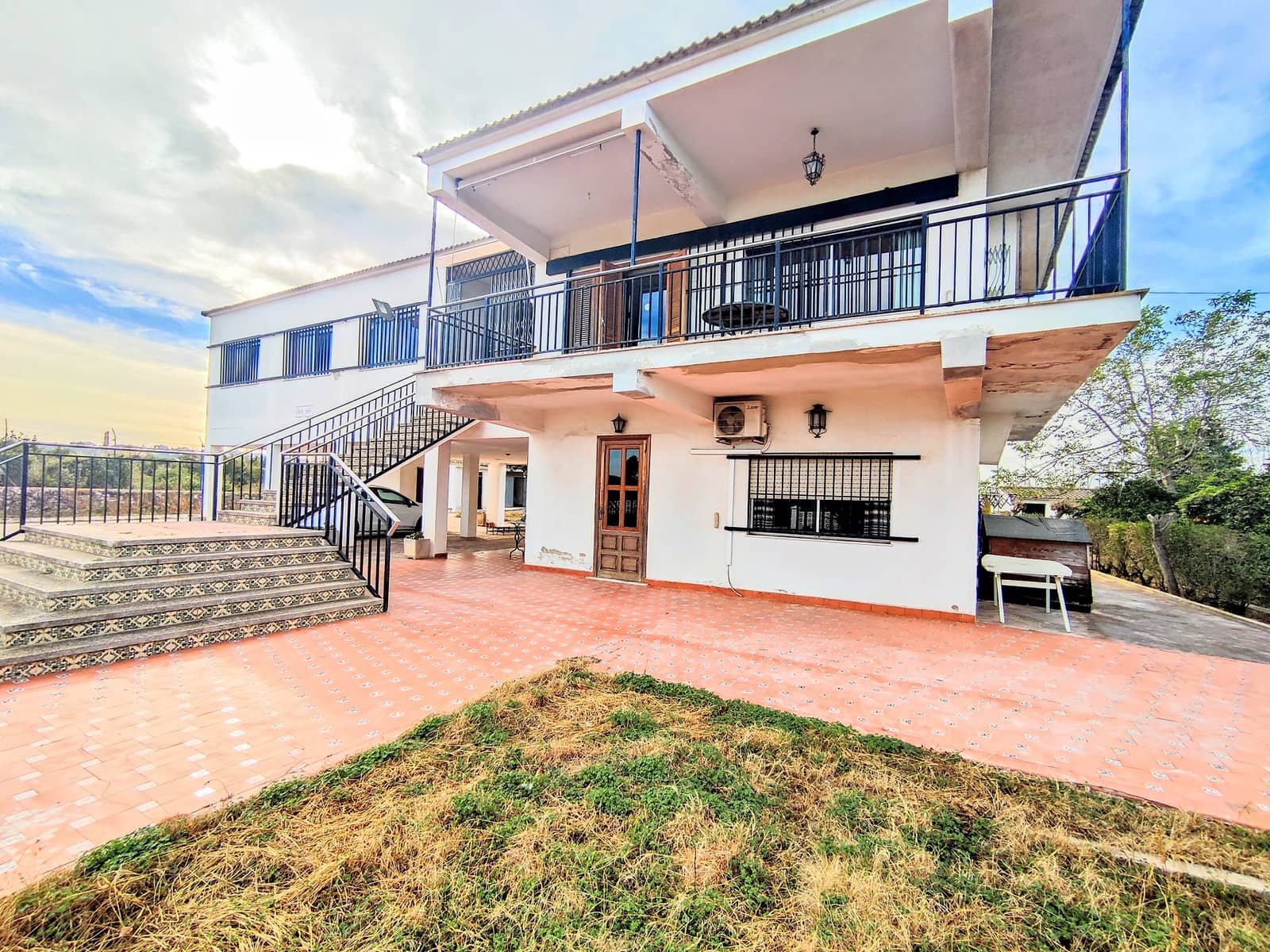 5 soveværelse Villa til salg i Alzira med swimmingpool - € 500.000 (Ref: 7993760)