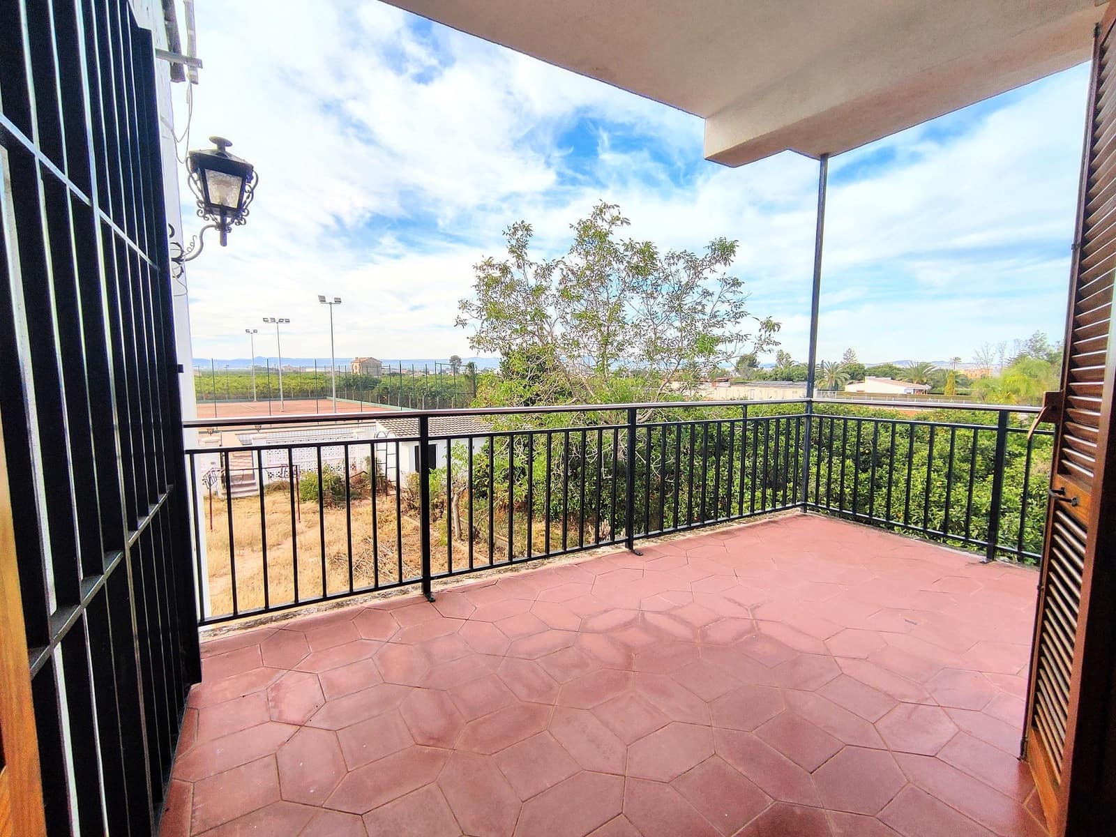 5 soveværelse Villa til salg i Alzira med swimmingpool - € 500.000 (Ref: 7993760)