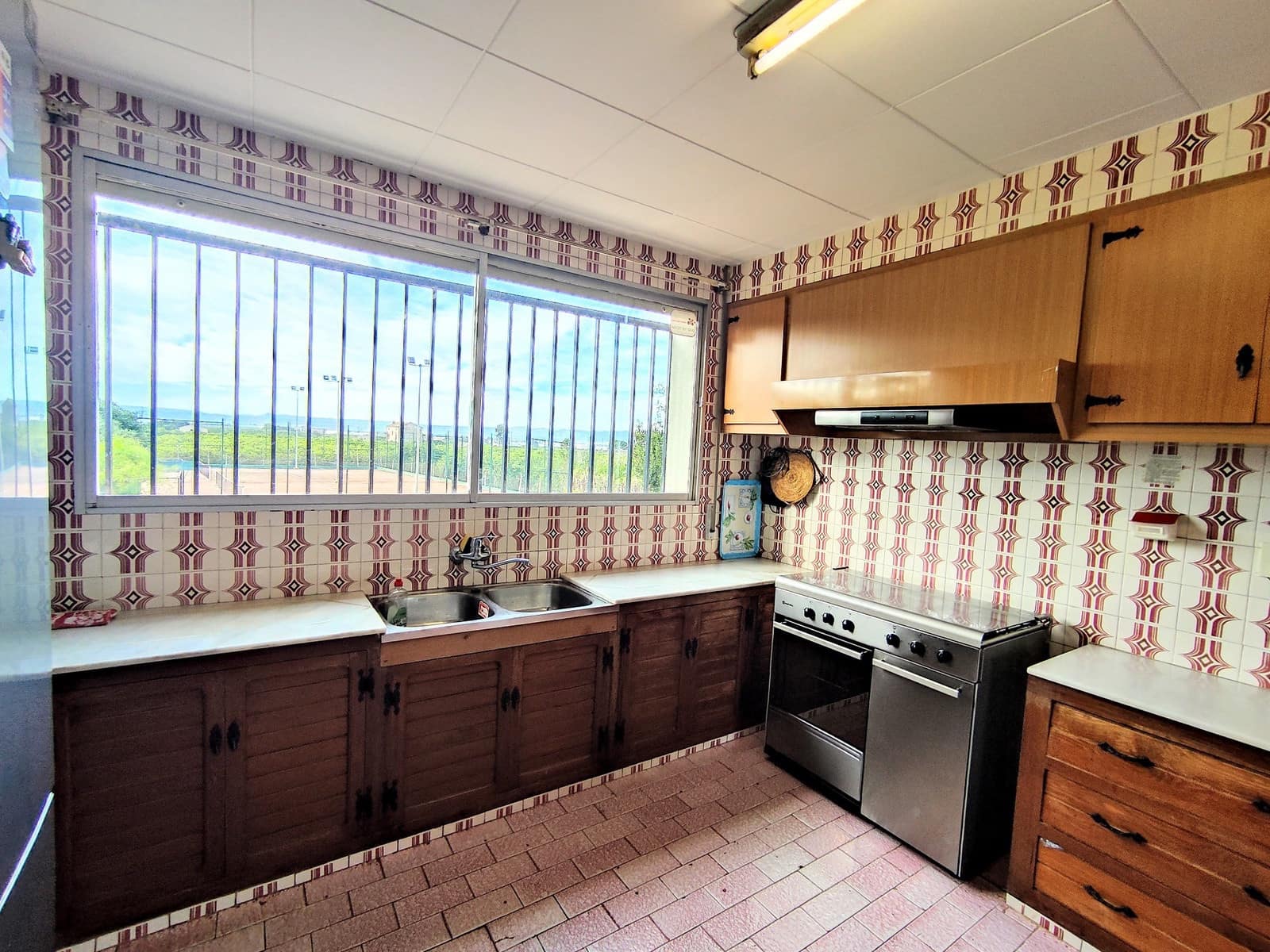 5 soveværelse Villa til salg i Alzira med swimmingpool - € 500.000 (Ref: 7993760)