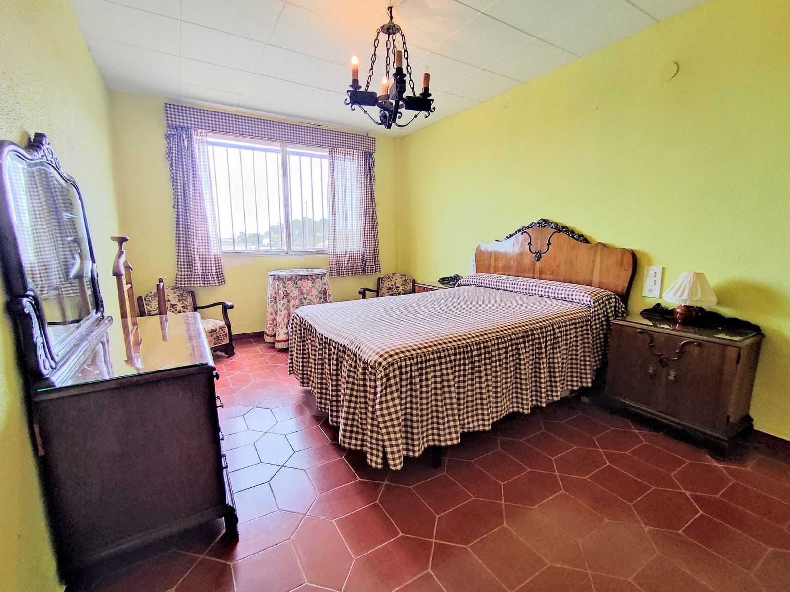 5 soveværelse Villa til salg i Alzira med swimmingpool - € 500.000 (Ref: 7993760)