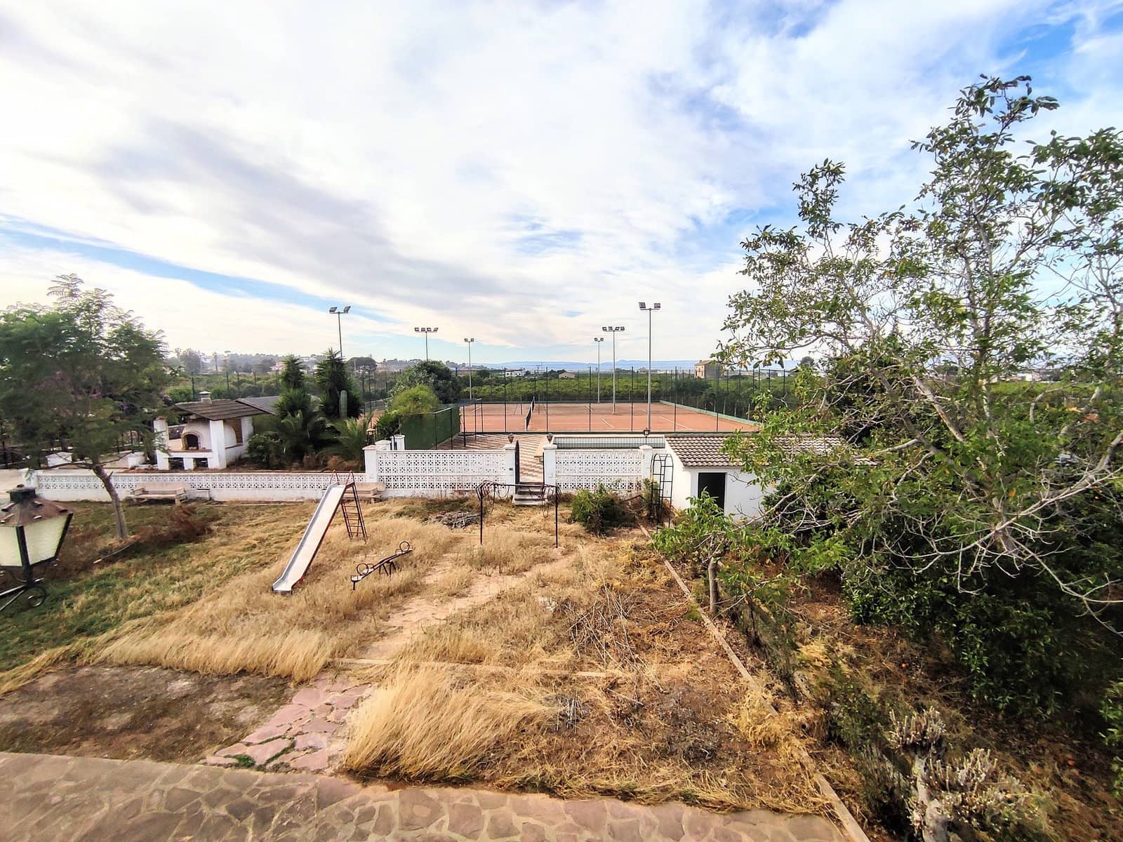 5 soveværelse Villa til salg i Alzira med swimmingpool - € 500.000 (Ref: 7993760)