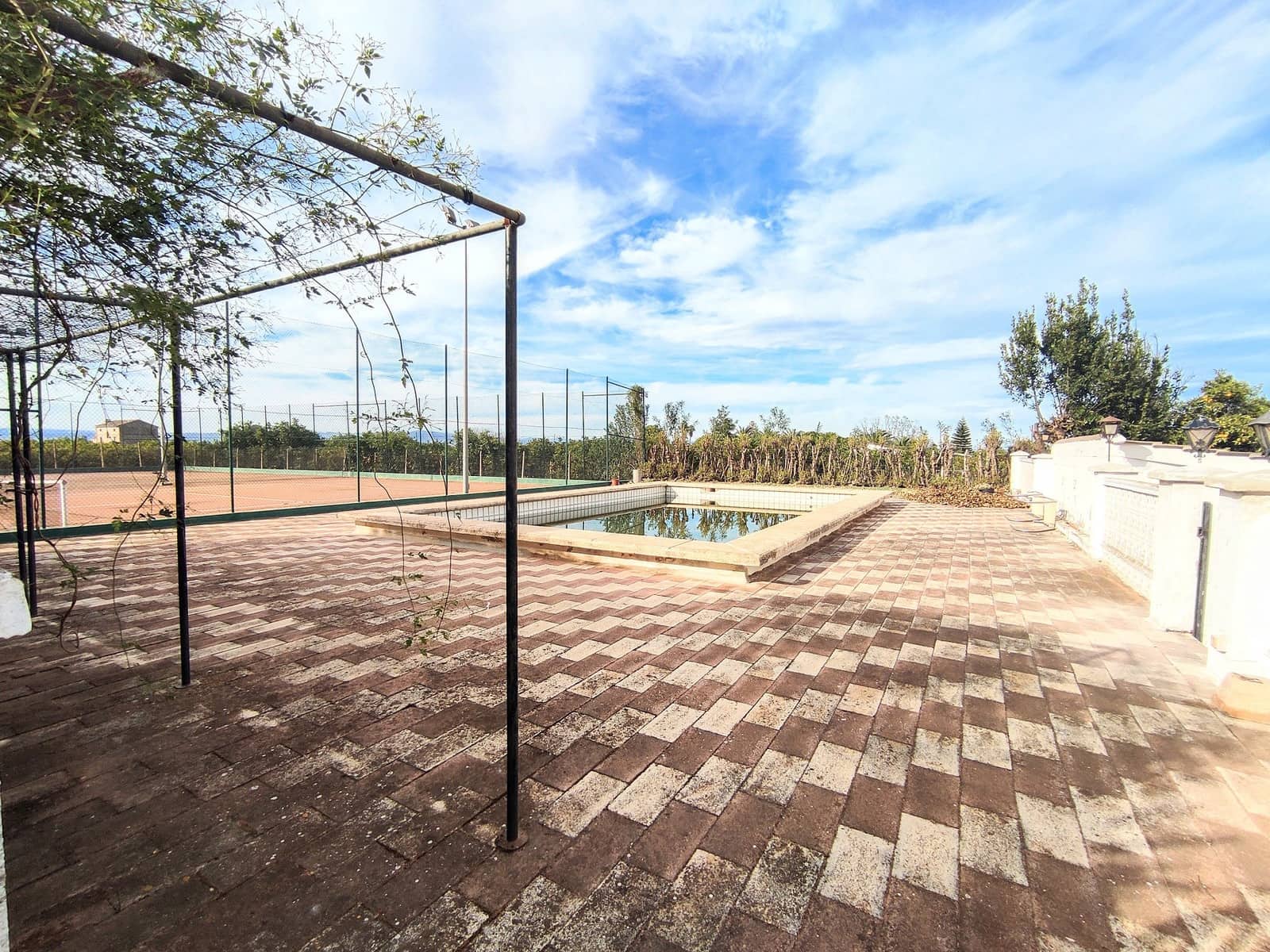 5 soveværelse Villa til salg i Alzira med swimmingpool - € 500.000 (Ref: 7993760)