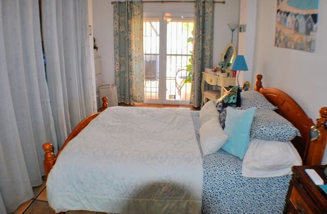 6 soveværelse Villa til salg i Turís med swimmingpool - € 329.500 (Ref: 8212826)