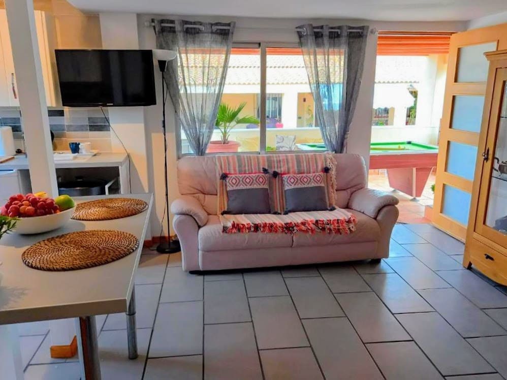 6 soveværelse Villa til salg i Turis med swimmingpool - € 329.500 (Ref: 8212826)