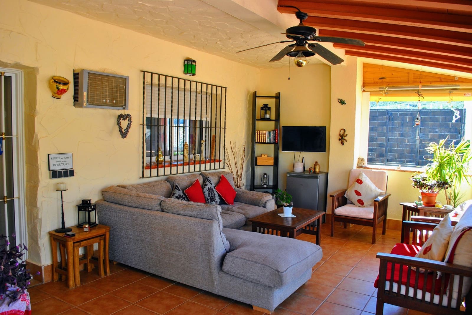 6 soveværelse Villa til salg i Turis med swimmingpool - € 329.500 (Ref: 8212826)