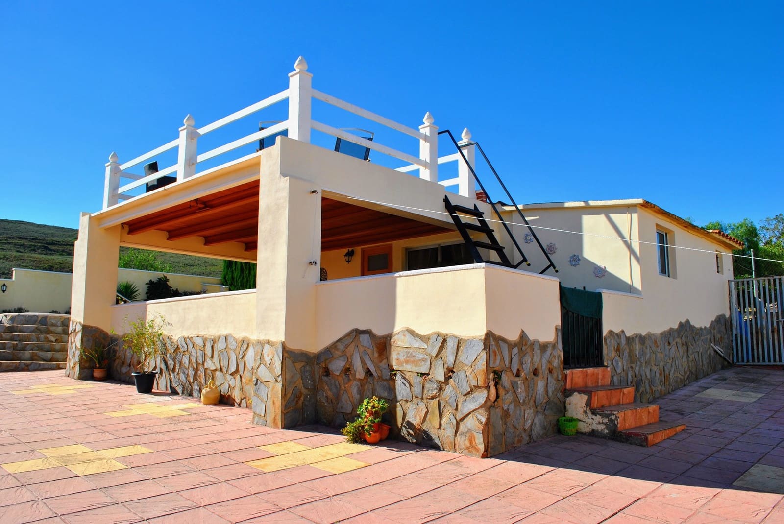 6 soveværelse Villa til salg i Turis med swimmingpool - € 329.500 (Ref: 8212826)