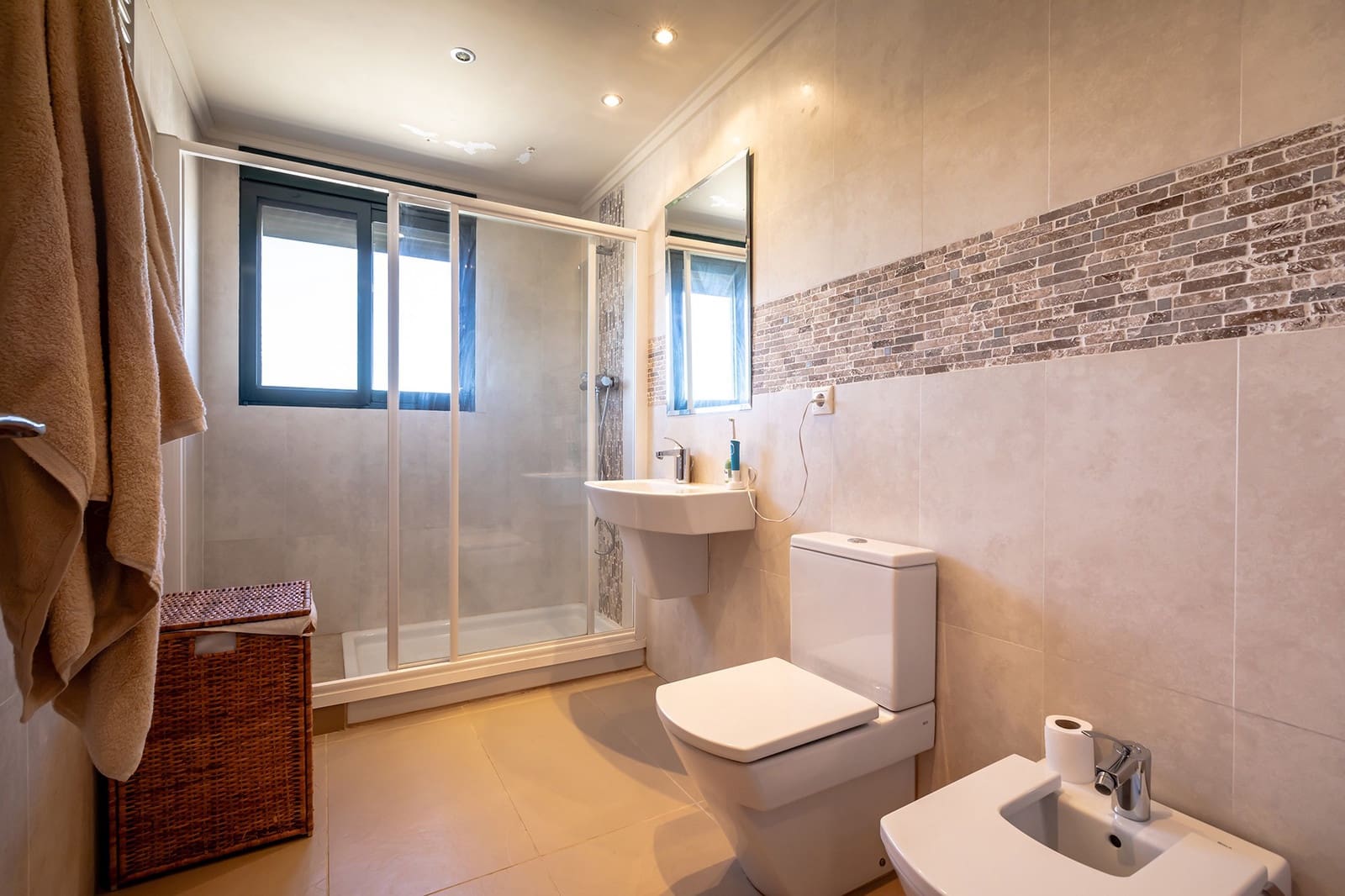 5 soveværelse Villa til salg i Torrent - € 800.000 (Ref: 8227228)