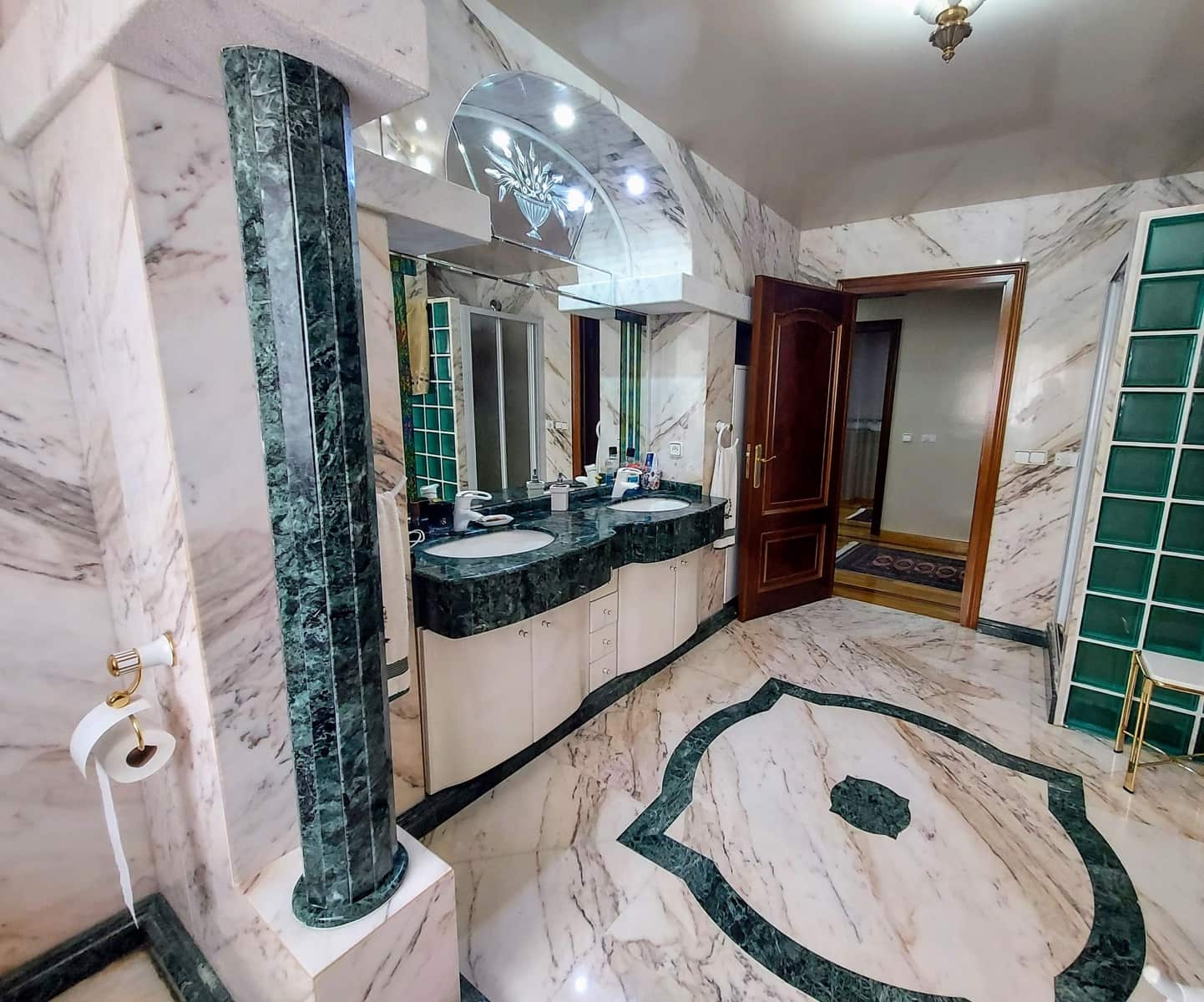 6 soveværelse Villa til salg i Valencia by - € 890.000 (Ref: 8335505)