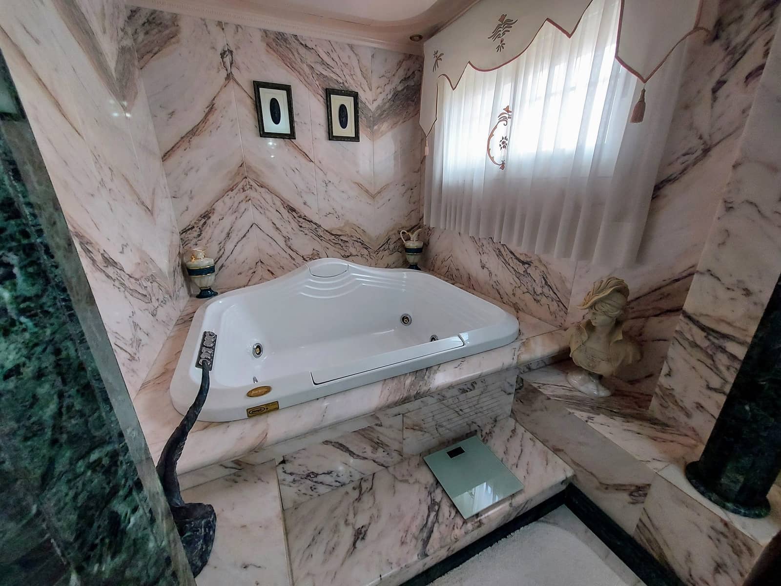 6 soveværelse Villa til salg i Valencia by - € 890.000 (Ref: 8335505)