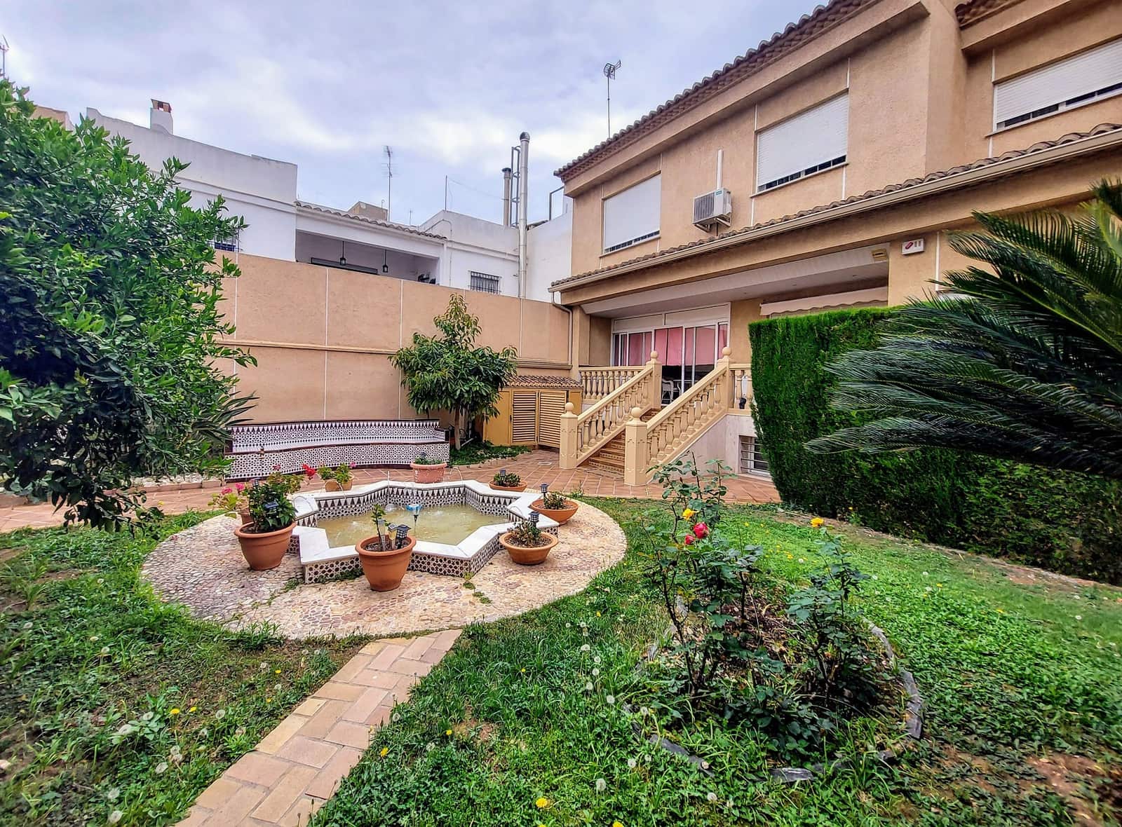 6 soveværelse Villa til salg i Valencia by - € 890.000 (Ref: 8335505)