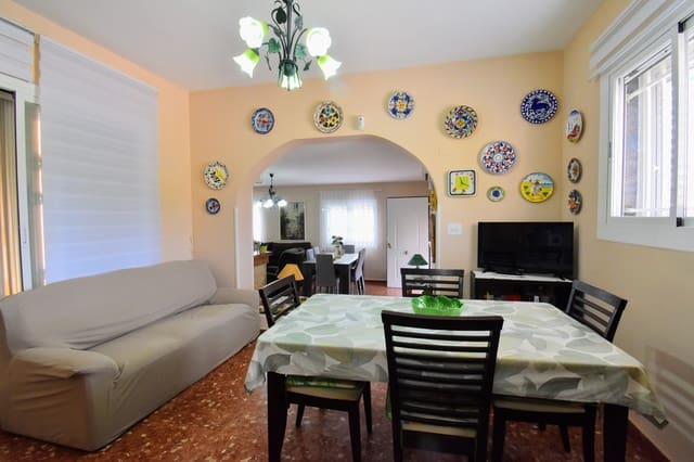 4 soveværelse Villa til salg i Turís med swimmingpool - € 315.000 (Ref: 8338482)