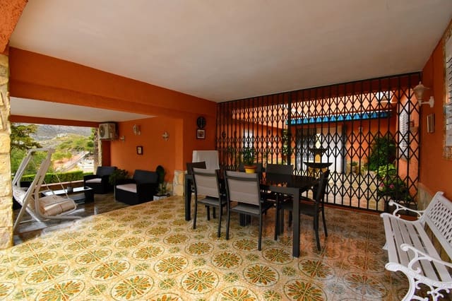 4 soveværelse Villa til salg i Turís med swimmingpool - € 315.000 (Ref: 8338482)