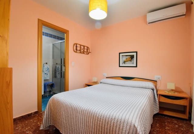 4 soveværelse Villa til salg i Turís med swimmingpool - € 315.000 (Ref: 8338482)