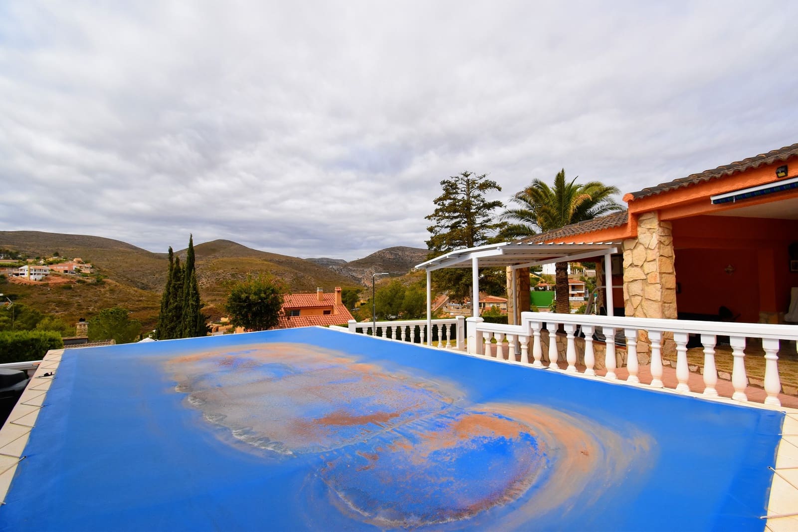 4 soveværelse Villa til salg i Turis med swimmingpool - € 315.000 (Ref: 8338482)