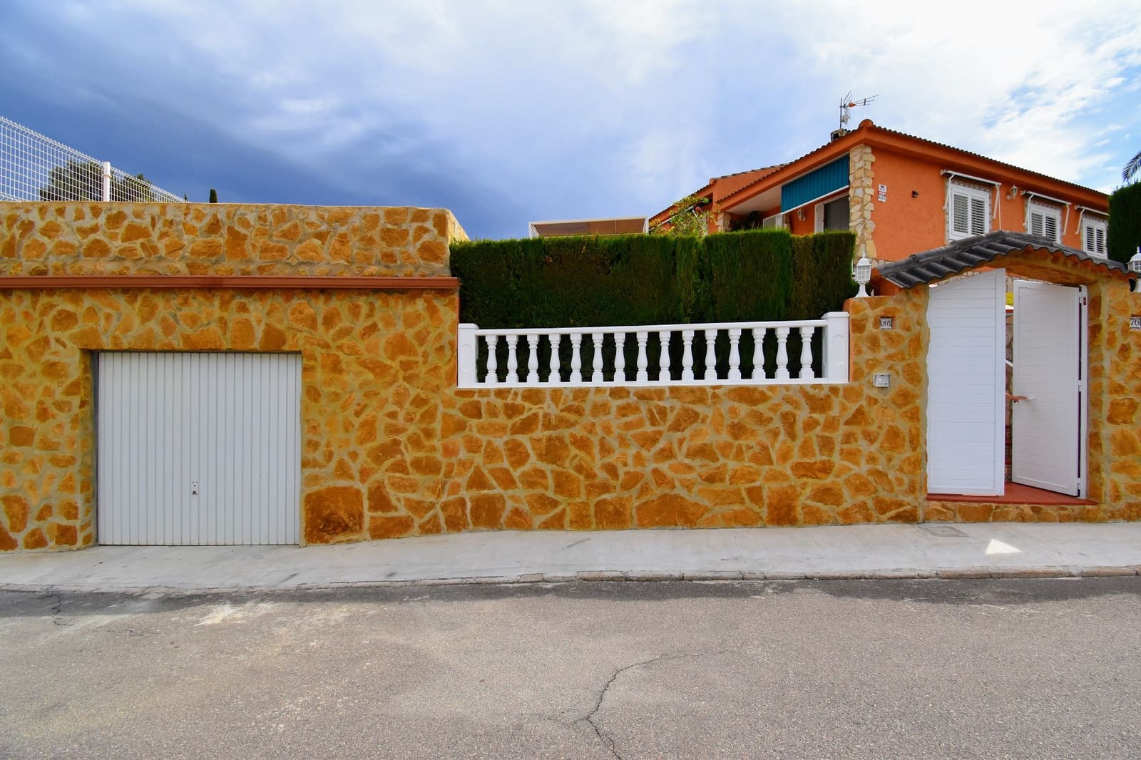 4 soveværelse Villa til salg i Turis med swimmingpool - € 315.000 (Ref: 8338482)