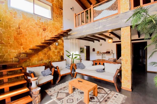 3 soveværelse Villa til salg i Llombai med swimmingpool - € 410.000 (Ref: 8361174)