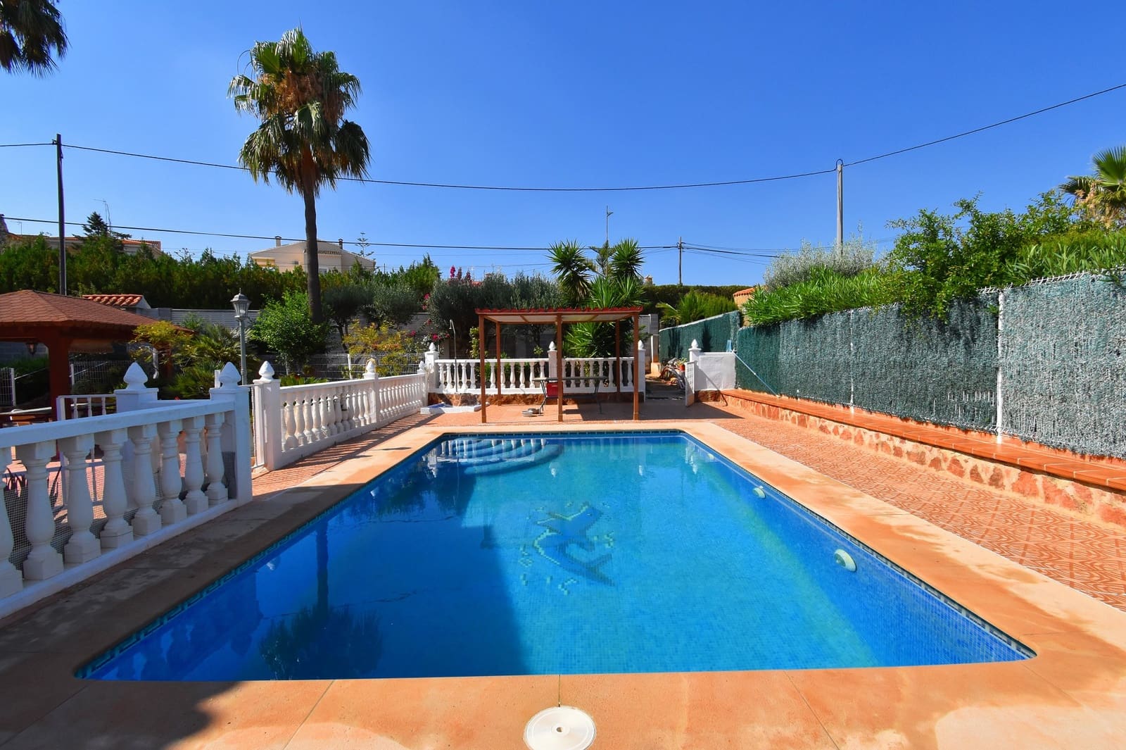 5 soveværelse Villa til salg i Montserrat med swimmingpool garage - € 350.000 (Ref: 8420602)