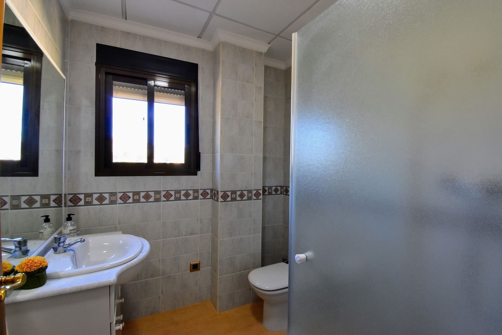 6 soveværelse Villa til salg i Alberic med swimmingpool - € 450.000 (Ref: 8438089)