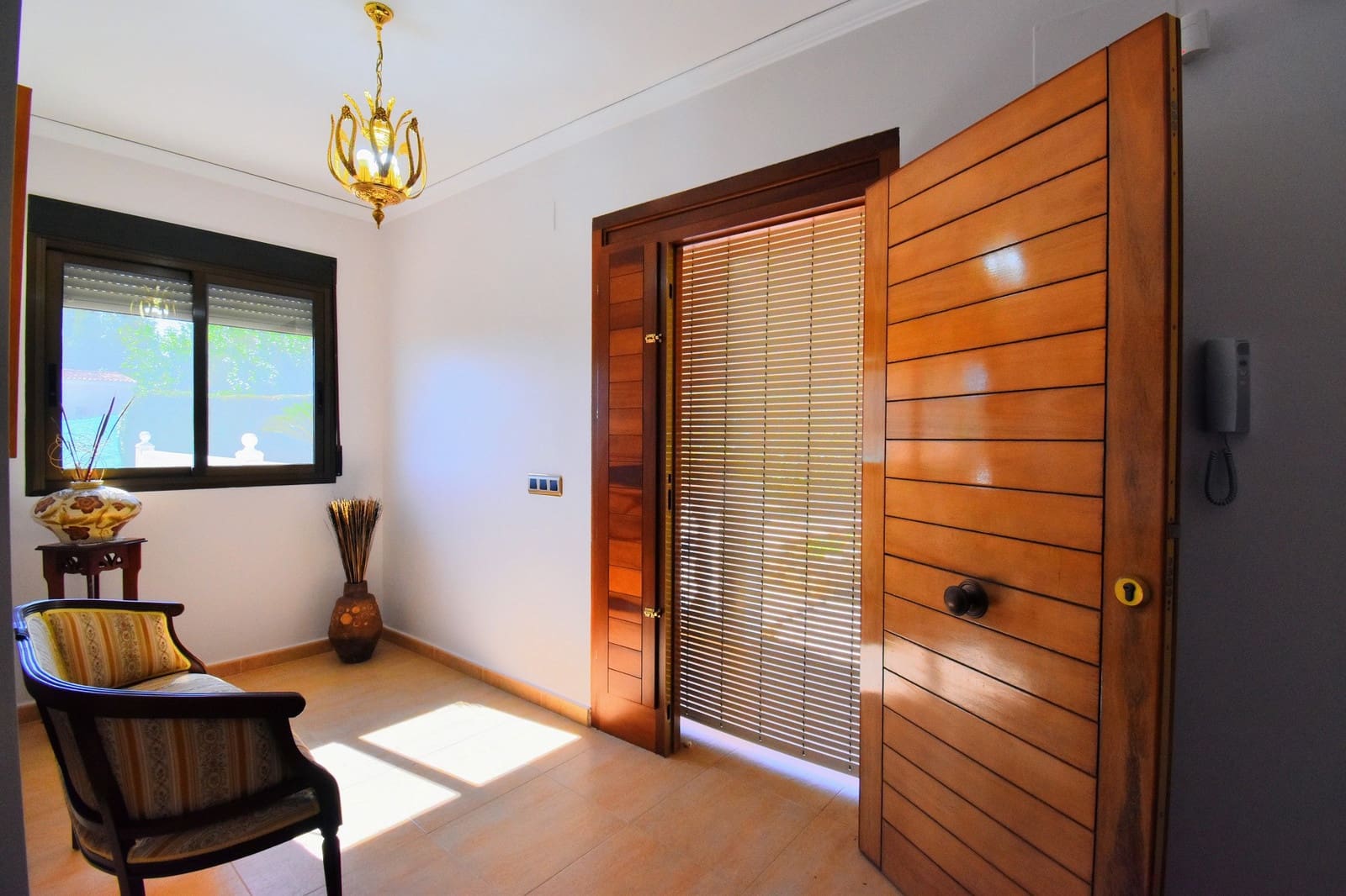 6 soveværelse Villa til salg i Alberic med swimmingpool - € 450.000 (Ref: 8438089)