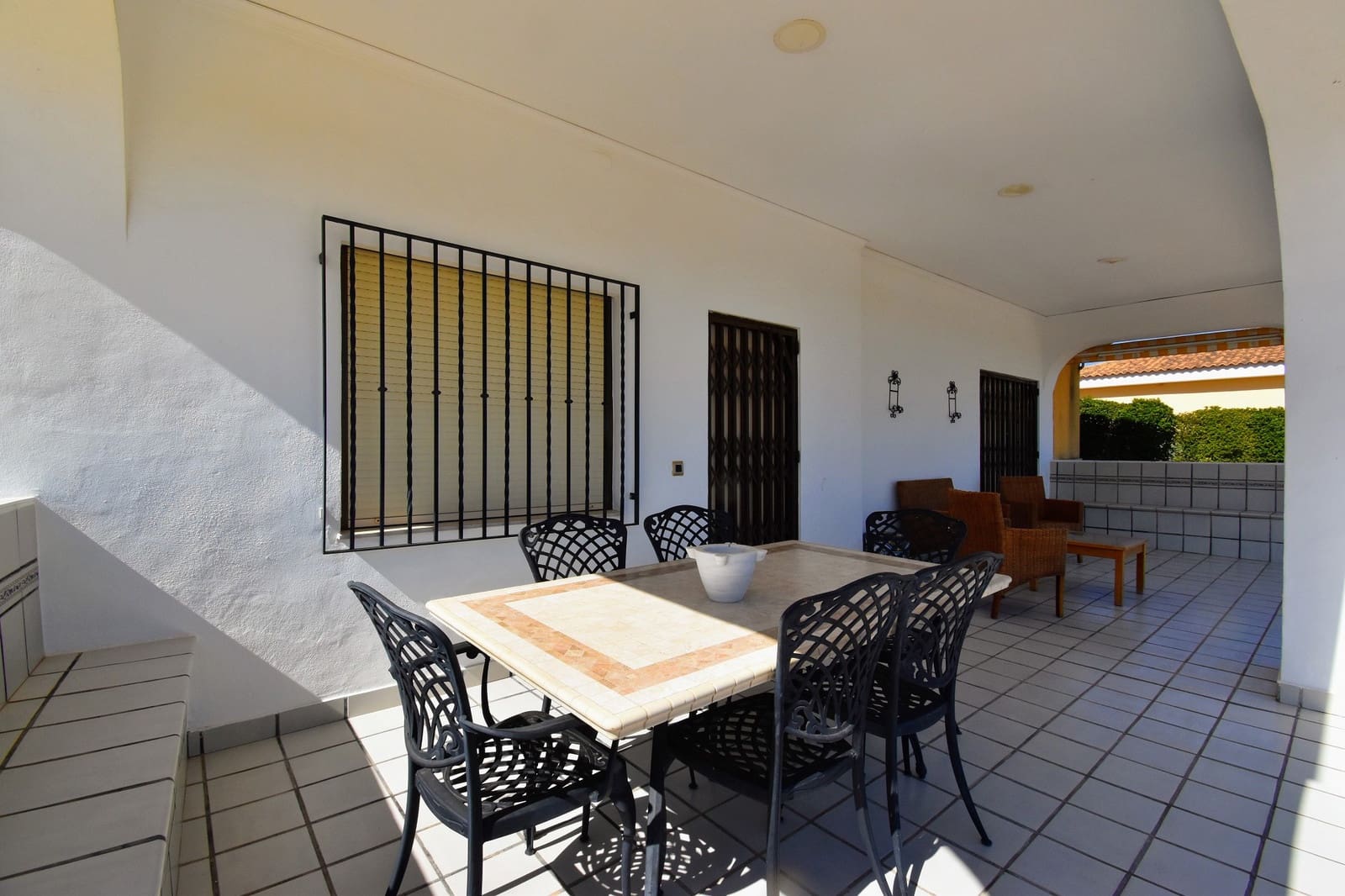 6 soveværelse Villa til salg i Alberic med swimmingpool - € 450.000 (Ref: 8438089)