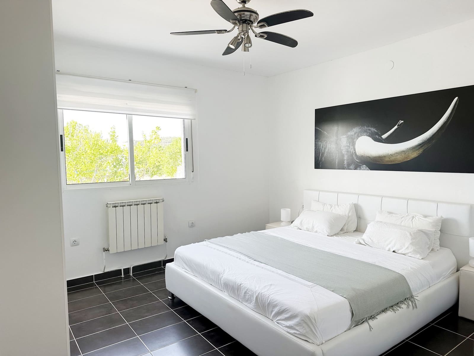 4 soveværelse Villa til salg i Pedralba med swimmingpool - € 399.000 (Ref: 8448904)