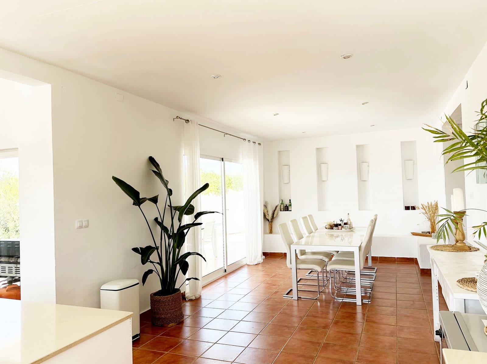 4 soveværelse Villa til salg i Pedralba med swimmingpool - € 399.000 (Ref: 8448904)