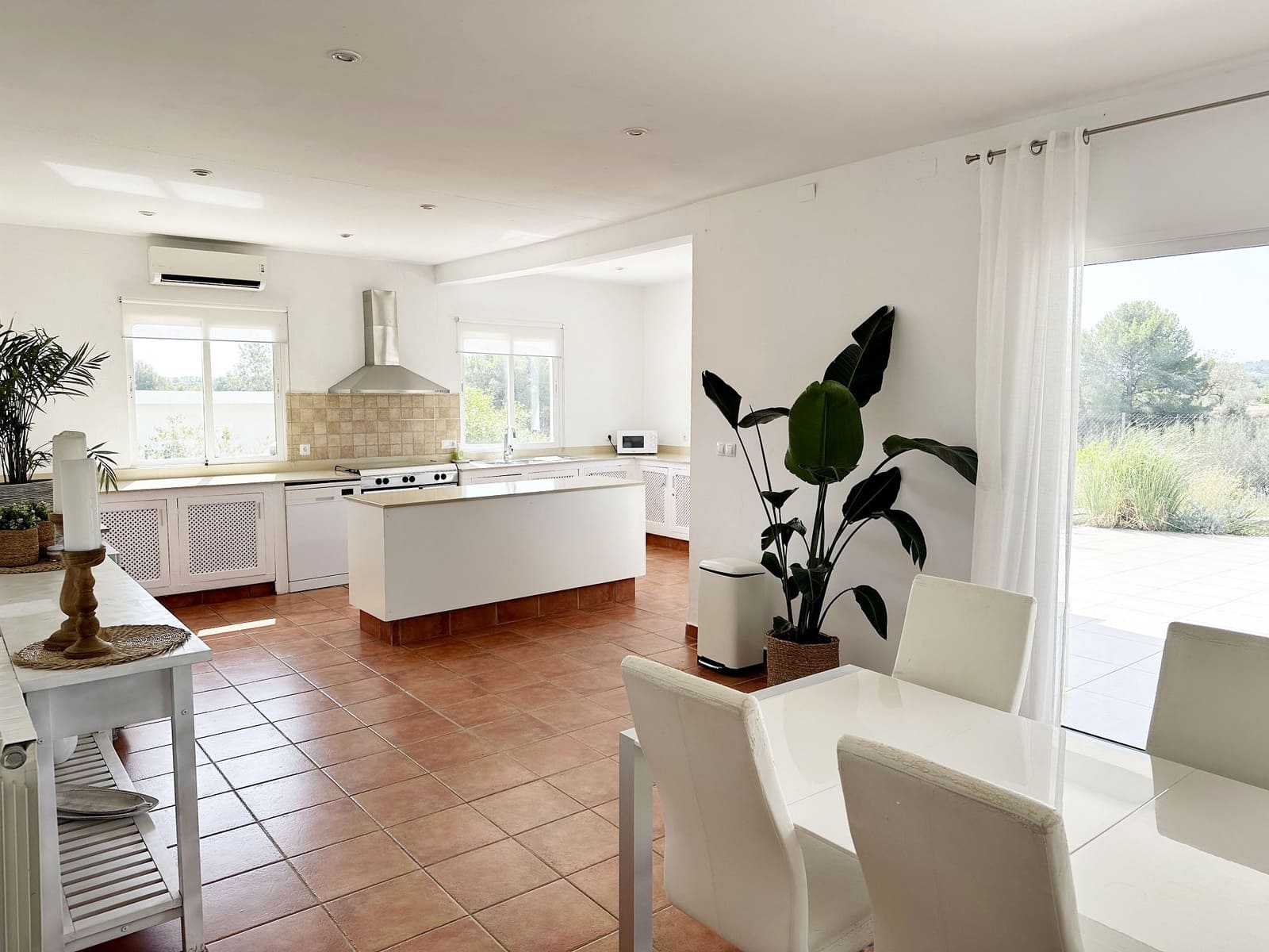 4 soveværelse Villa til salg i Pedralba med swimmingpool - € 399.000 (Ref: 8448904)