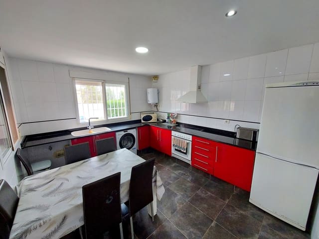 3 makuuhuone Huvila myytävänä paikassa Turís - 238 000 € (Ref: 8497607)