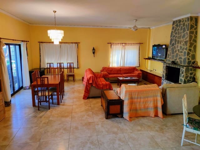 8 Zimmer Villa zu verkaufen in Marchuquera, Gandia mit Pool - 550.000 € (Ref: 8545877)