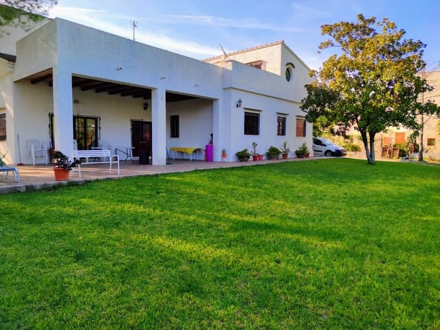 8 Zimmer Villa zu verkaufen in Marchuquera, Gandia mit Pool - 550.000 € (Ref: 8545877)