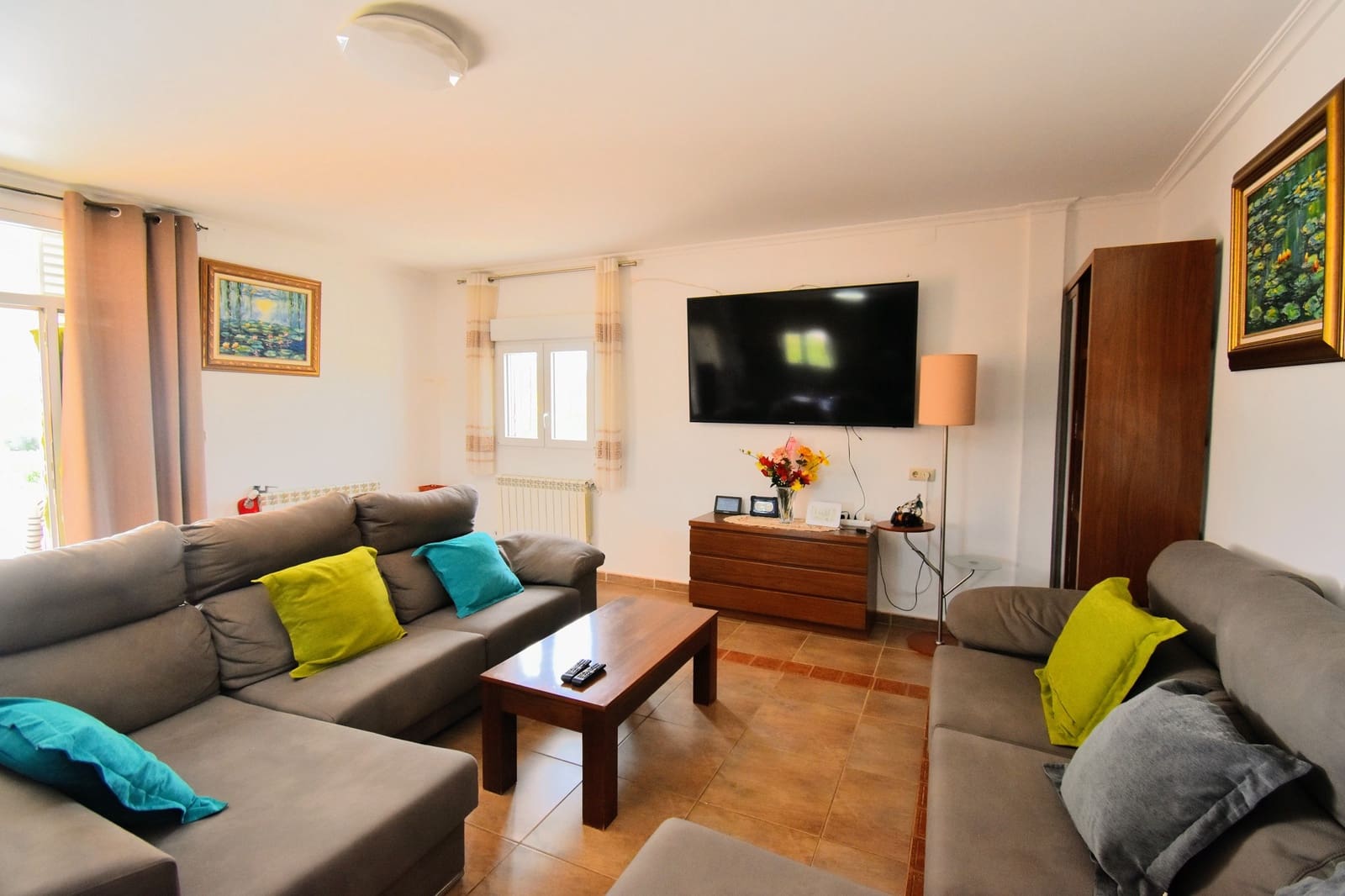 4 soveværelse Villa til salg i Montroy med swimmingpool - € 370.000 (Ref: 8562581)