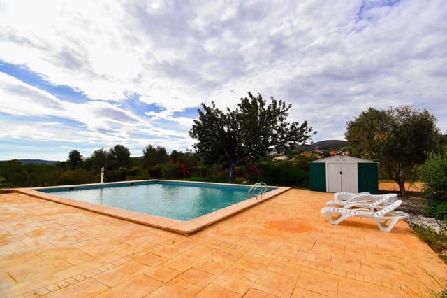 4 bedroom Villa for sale in Montroy with pool - € 370,000 (Ref: 8562581)