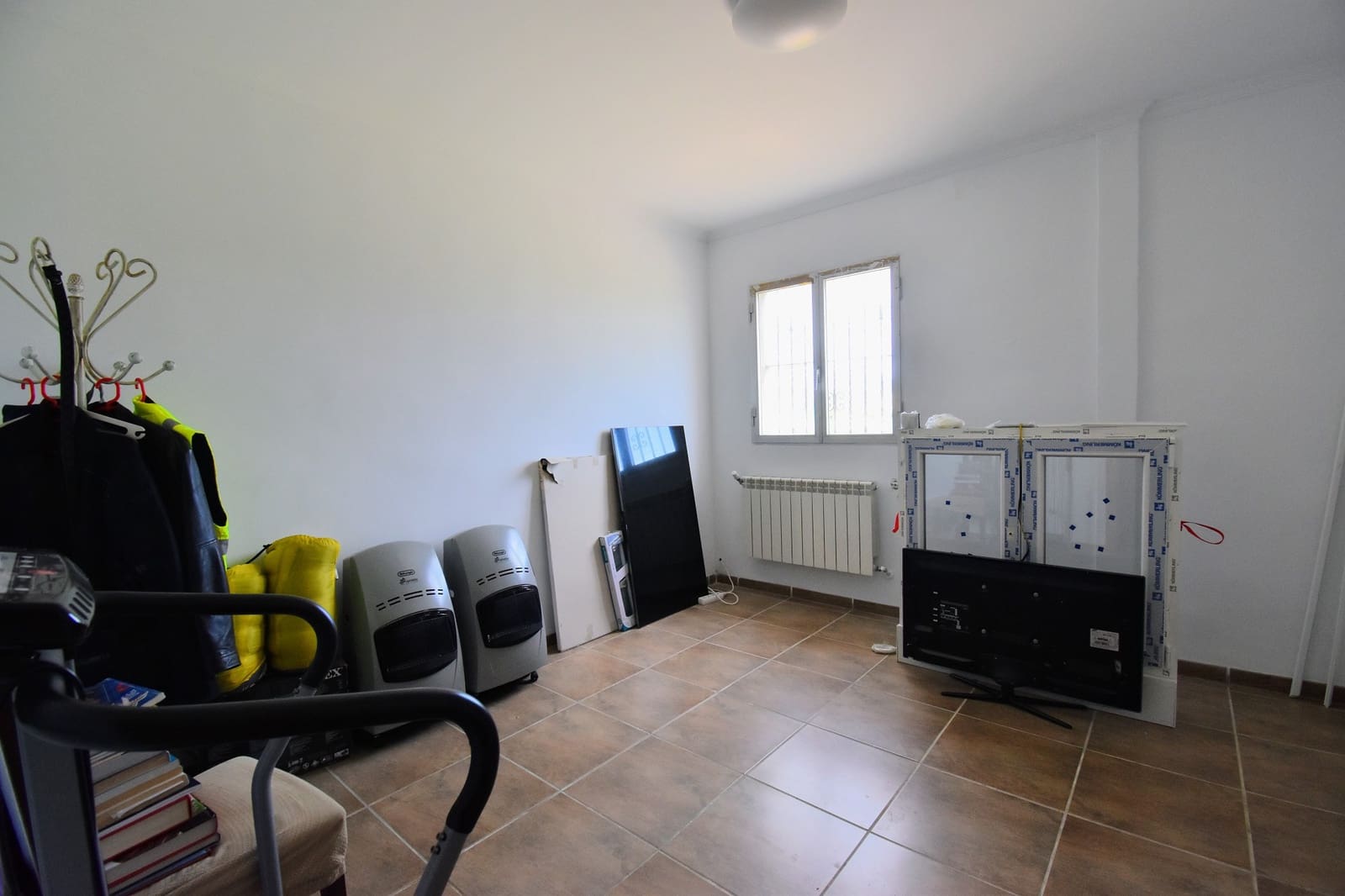 4 soveværelse Villa til salg i Montroy med swimmingpool - € 370.000 (Ref: 8562581)