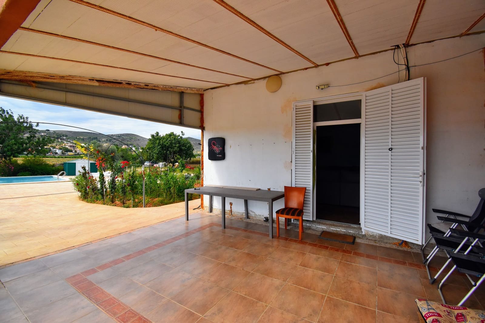 4 soveværelse Villa til salg i Montroy med swimmingpool - € 370.000 (Ref: 8562581)