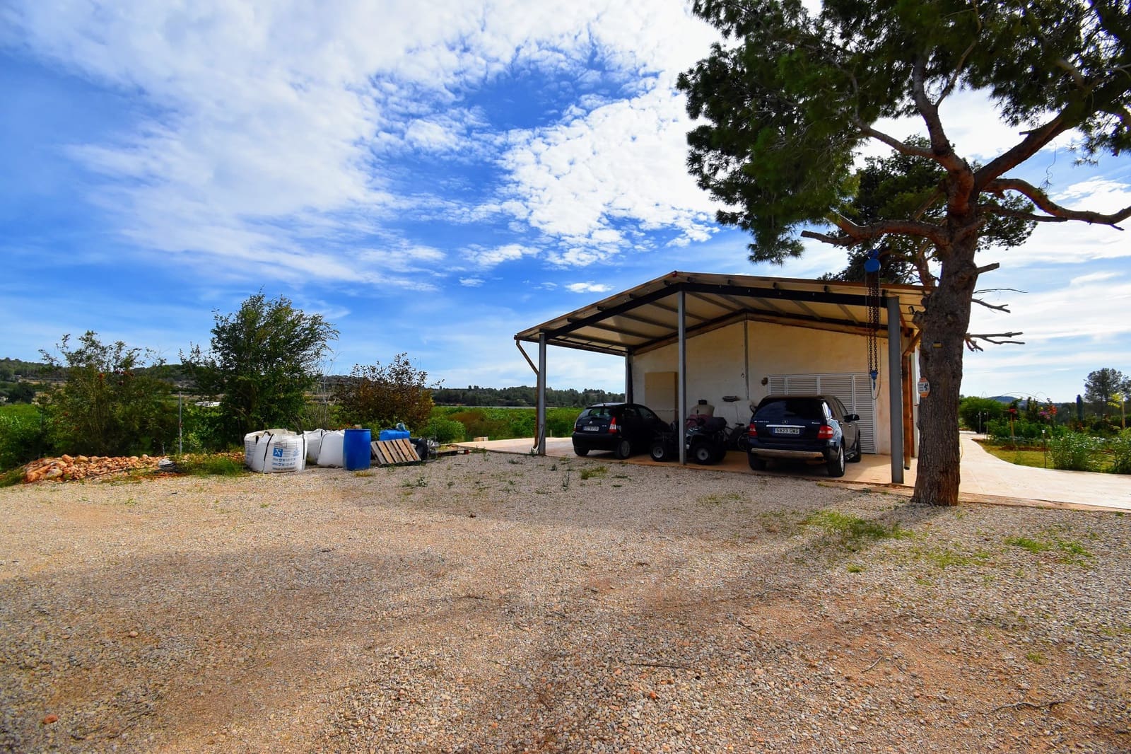 4 soveværelse Villa til salg i Montroy med swimmingpool - € 370.000 (Ref: 8562581)