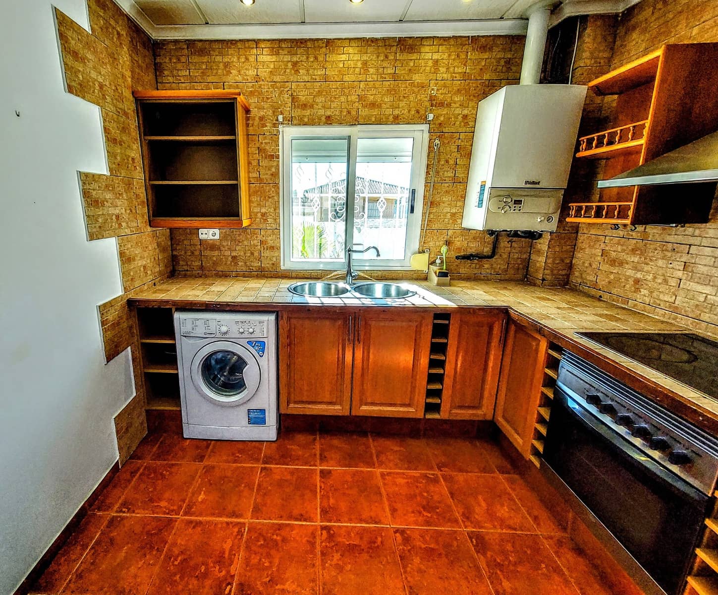 3 sypialnia Willa na sprzedaż w Vilamarxant / Villamarchante z basenem - 315 000 € (Ref: 8594205)