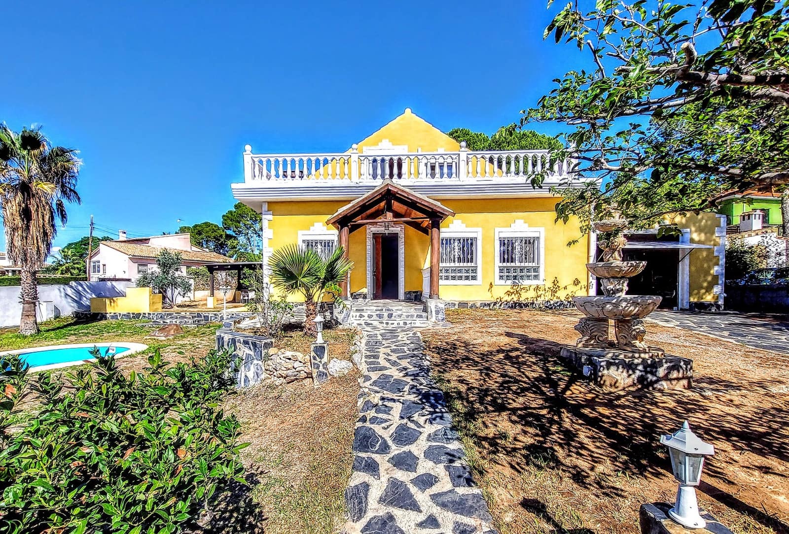 3 sypialnia Willa na sprzedaż w Vilamarxant / Villamarchante z basenem - 315 000 € (Ref: 8594205)