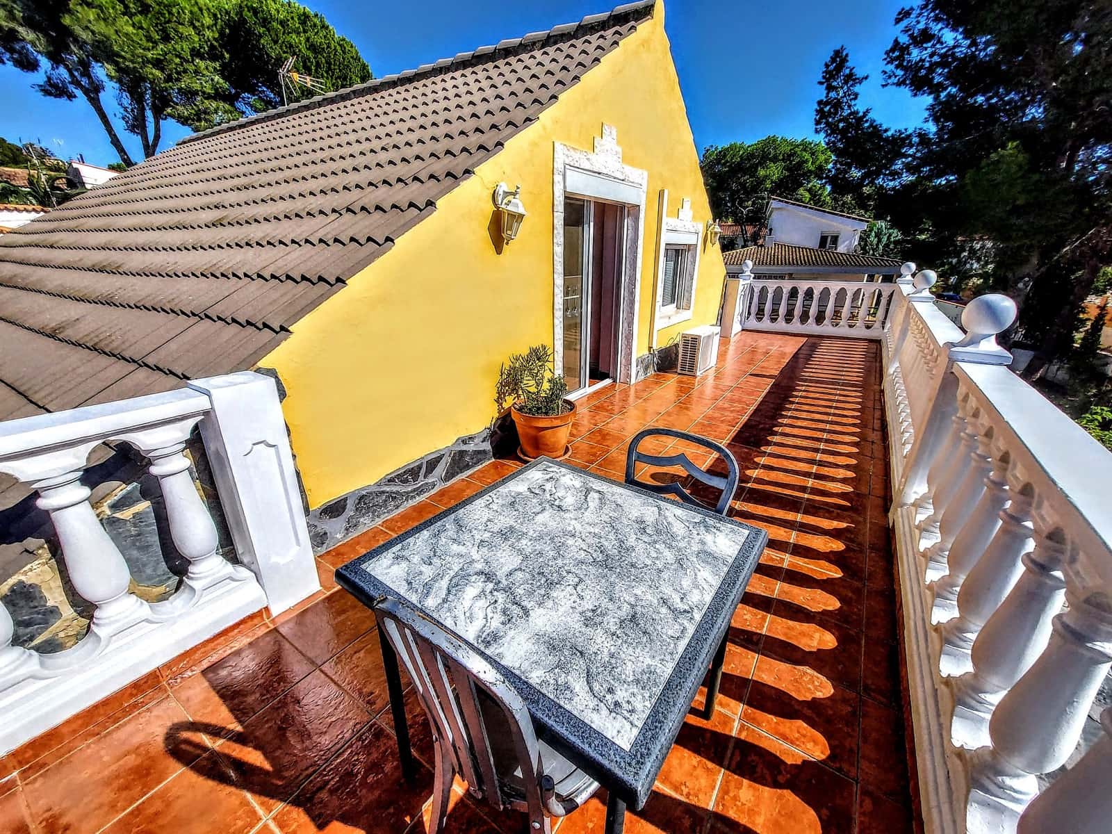 3 sypialnia Willa na sprzedaż w Vilamarxant / Villamarchante z basenem - 315 000 € (Ref: 8594205)