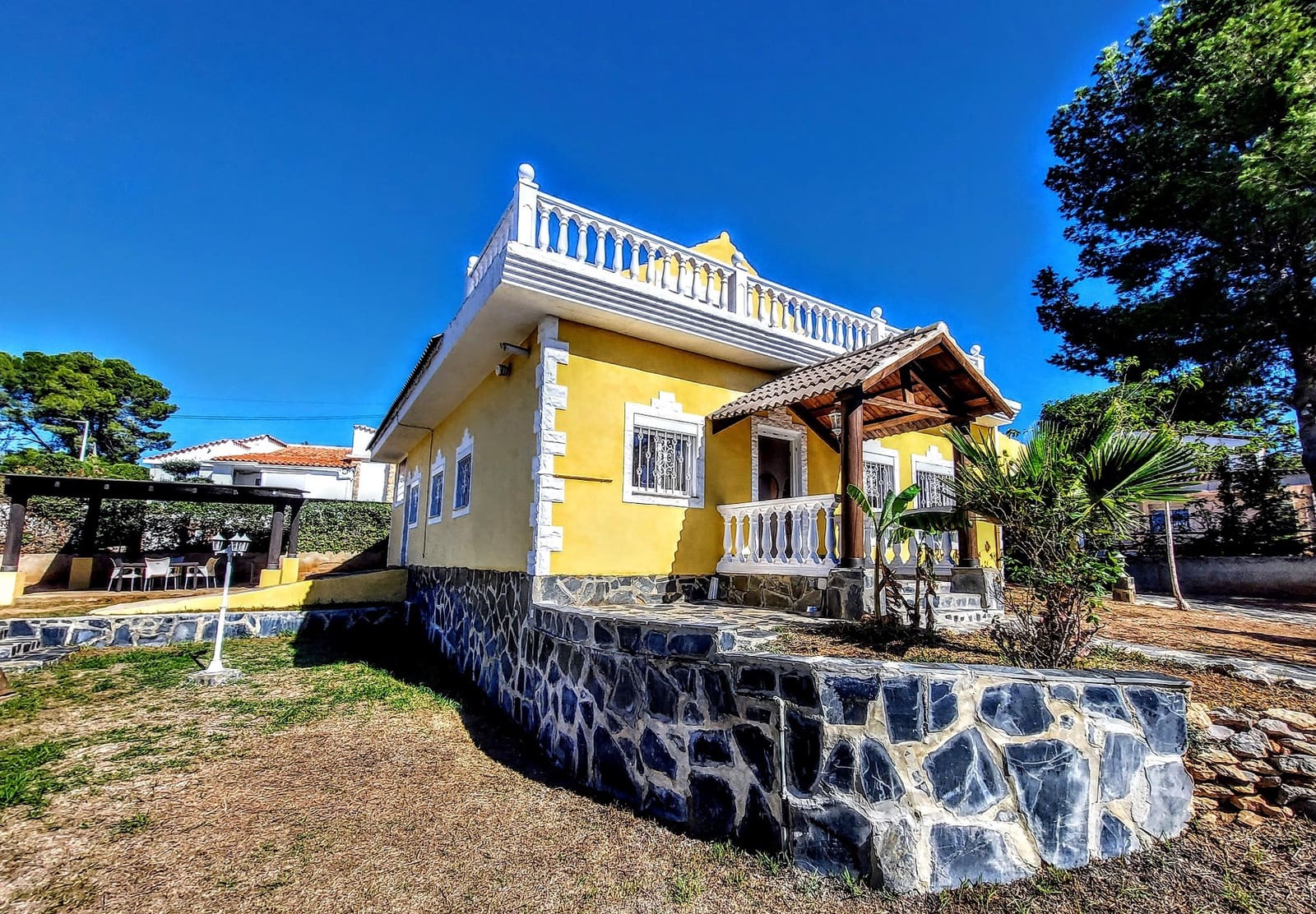 3 sypialnia Willa na sprzedaż w Vilamarxant / Villamarchante z basenem - 315 000 € (Ref: 8594205)