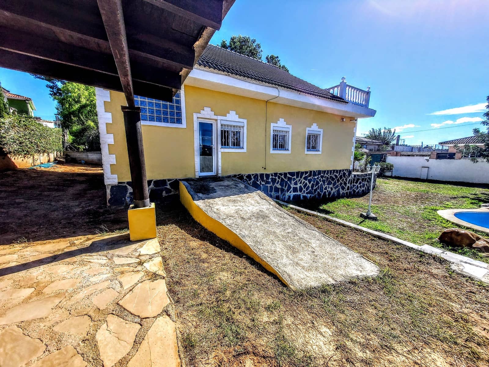 3 sypialnia Willa na sprzedaż w Vilamarxant / Villamarchante z basenem - 315 000 € (Ref: 8594205)