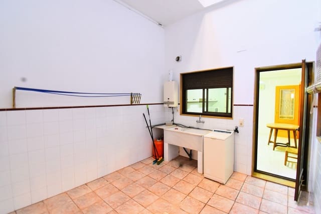 5 bedroom Townhouse for sale in Real - € 220,000 (Ref: 8780680)