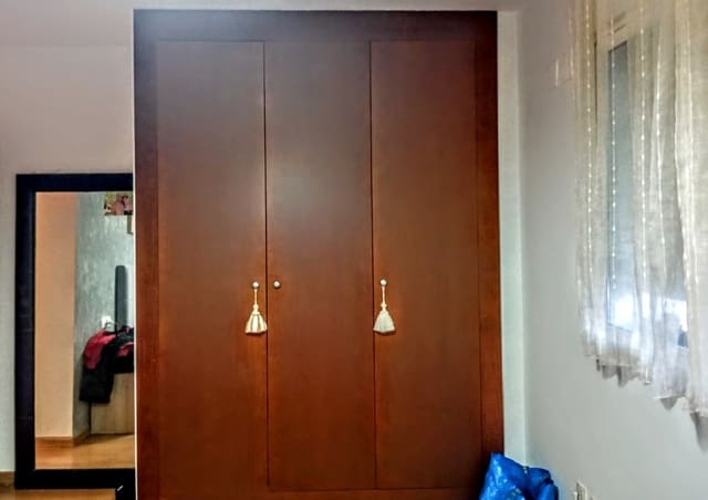 3 bedroom Apartment for sale in Gandia - € 179,000 (Ref: 8895924)