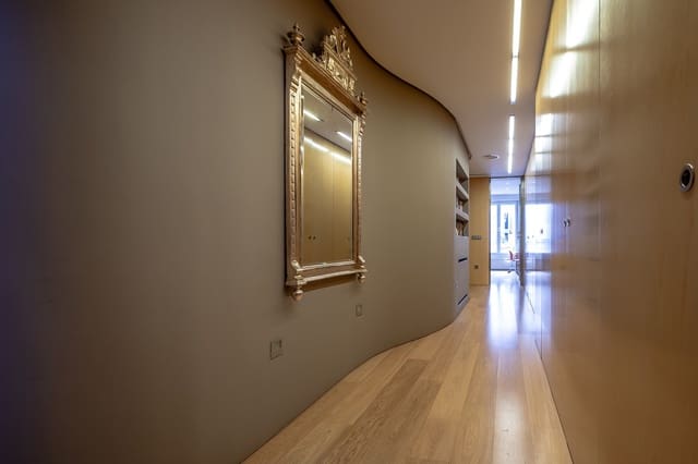 4 soveværelse Lejlighed til salg i La Gran Via, Valencia by - € 905.000 (Ref: 8931428)