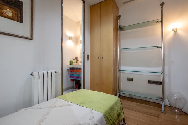 4 soveværelse Lejlighed til salg i La Gran Via, Valencia by - € 905.000 (Ref: 8931428)